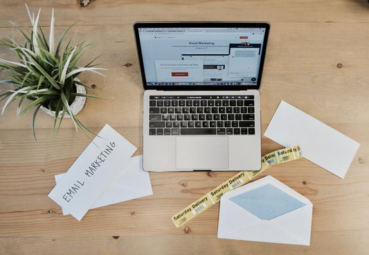 Replying instantly to messages - have you ever thought about it?